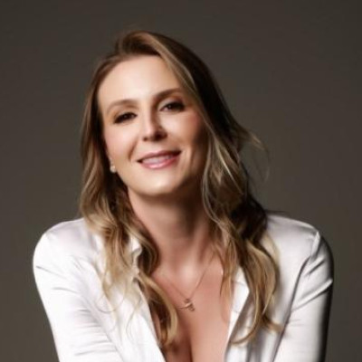 Juliana Elvira Bressanim