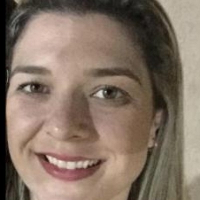 Aline Salas Aguiar