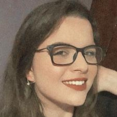 Paula Murari Oliveira