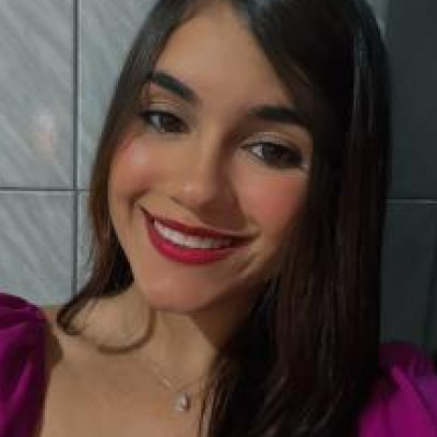 Cinthya Cristina de Souza Pereira