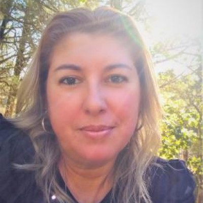 Valéria de Barros Santos Bertini