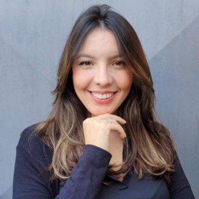 Caroline Oliveira Barros