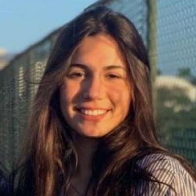 Stella Simões Oliveira