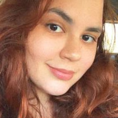 Lara Gonçalves Andrade