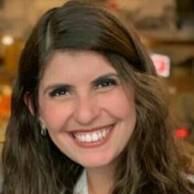 Cecília Lyrio de Oliveira Reis dos Santos